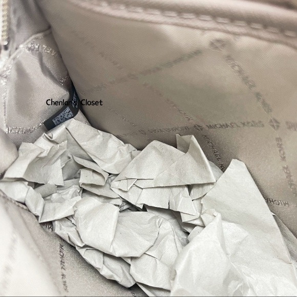 ✨🔥NeW! Michael Kors Jet Set Chain Crossbody - Picture 8 of 8